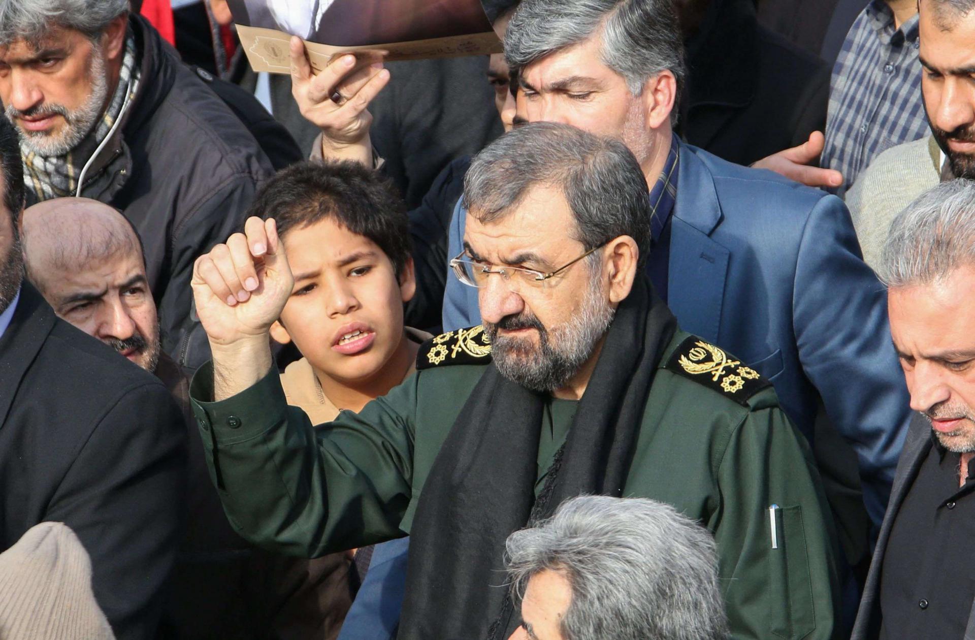 القائد السابق للحرس الثوري محسن رضائي يترشح لرئاسة ايران