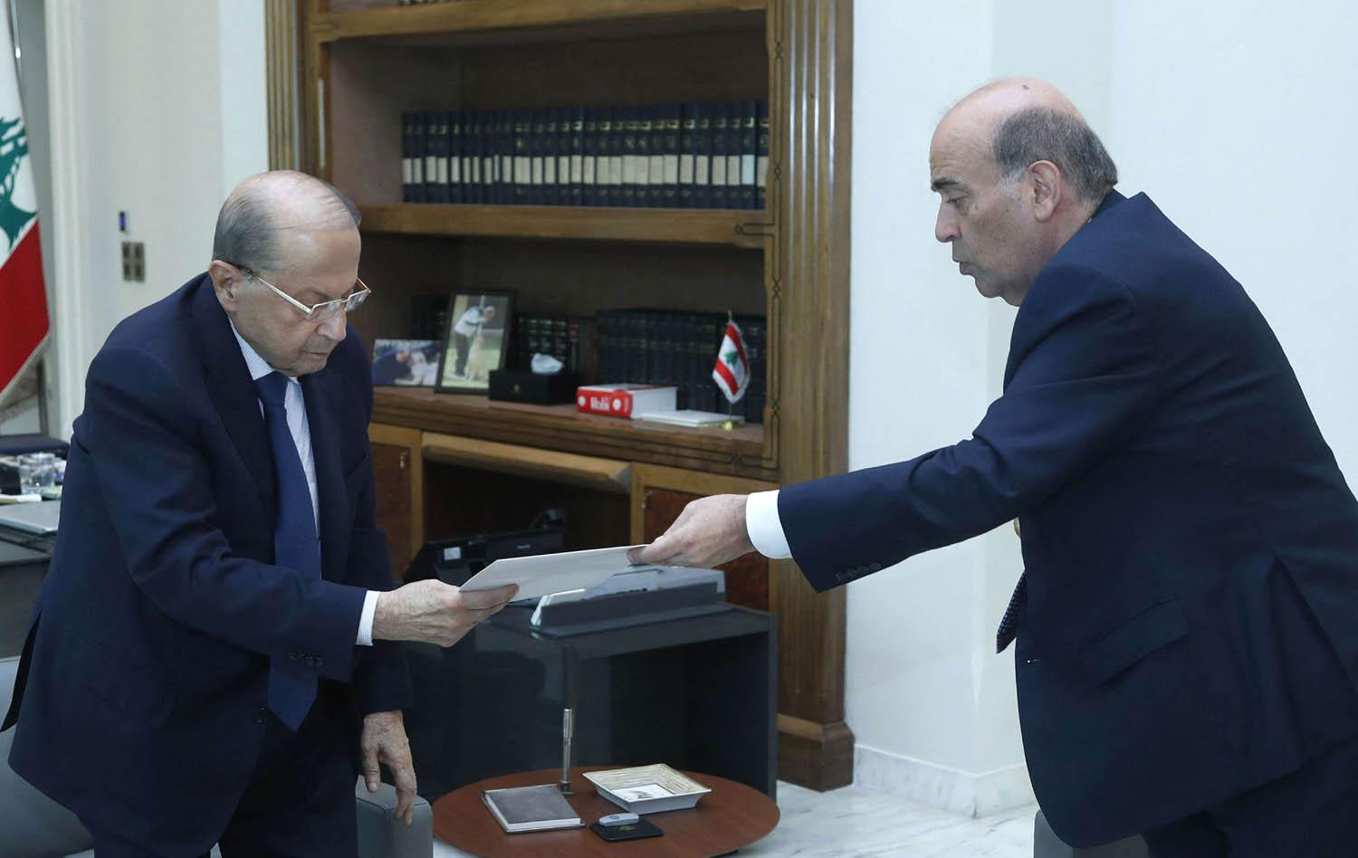 وزير الخارجية اللبناني شربل وهبة يقدم استقالته للرئيس ميشال عون