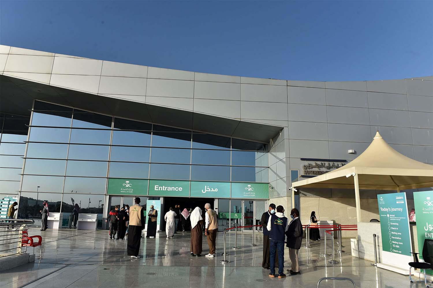 The ministry urged workplaces to start preparations to ensure all employees receive a vaccination