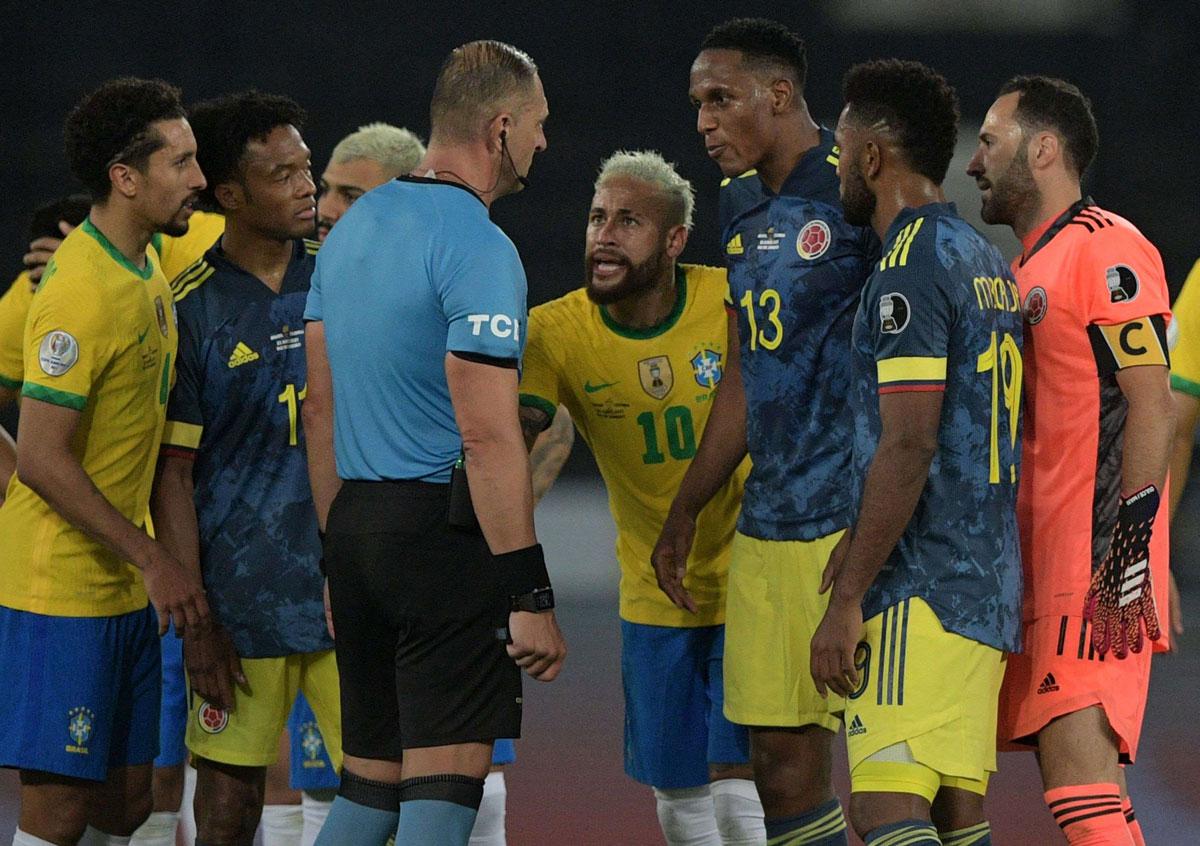 المنتخب البرازيلي للتأهل بالعلامة الكاملة