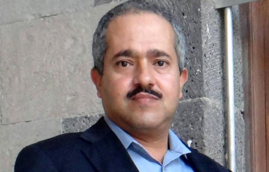 السارد المختال