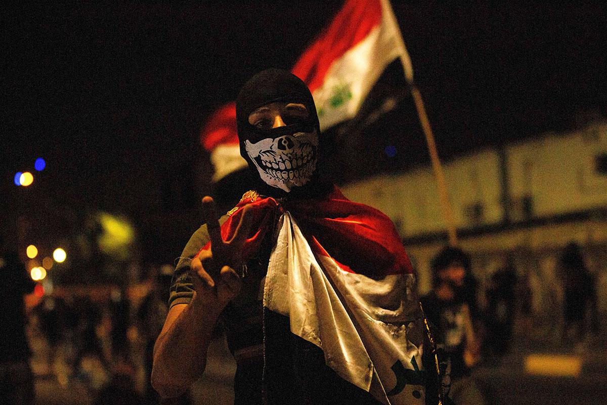 الناشطون تحت رحمة الميليشيات
