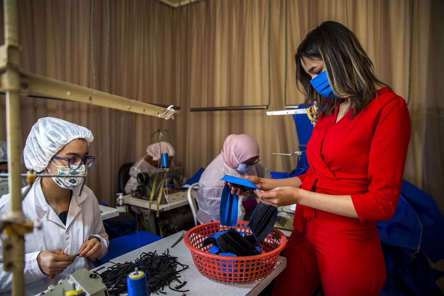  Tunisian clothing, textiles factories hard-hit by pandemic 