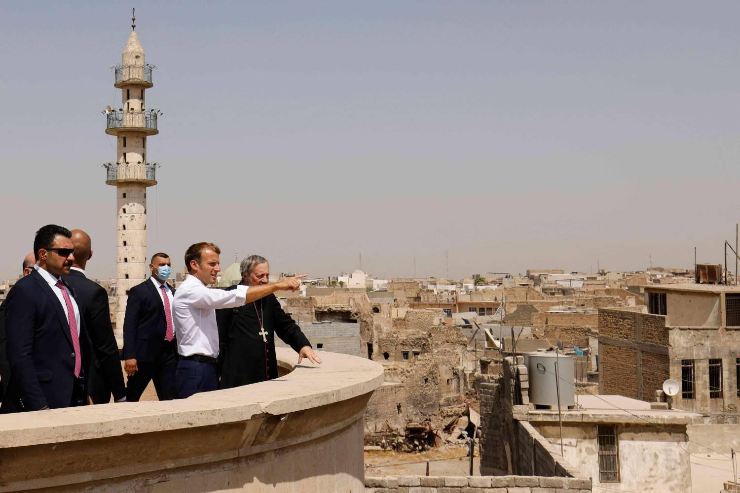 ماكرون يزور معالم الموصل المدمّرة 