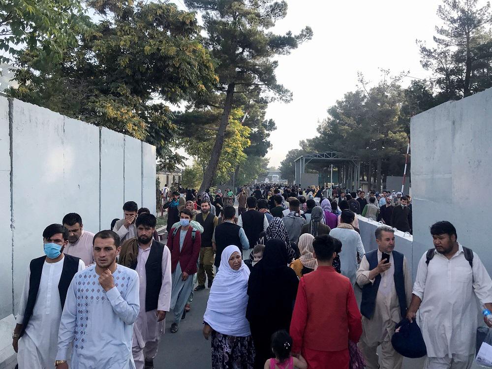 هروب جماعي للافغان عبر المطار