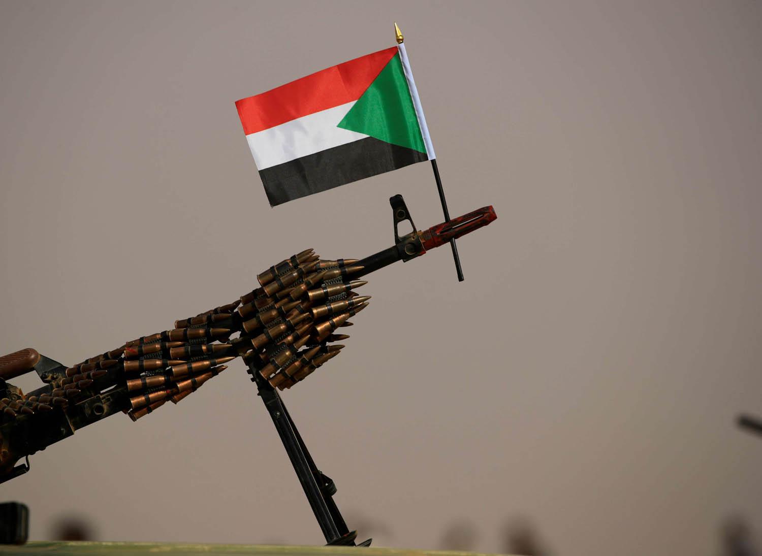 الجيش يتولى السلطة على المستوى السيادي