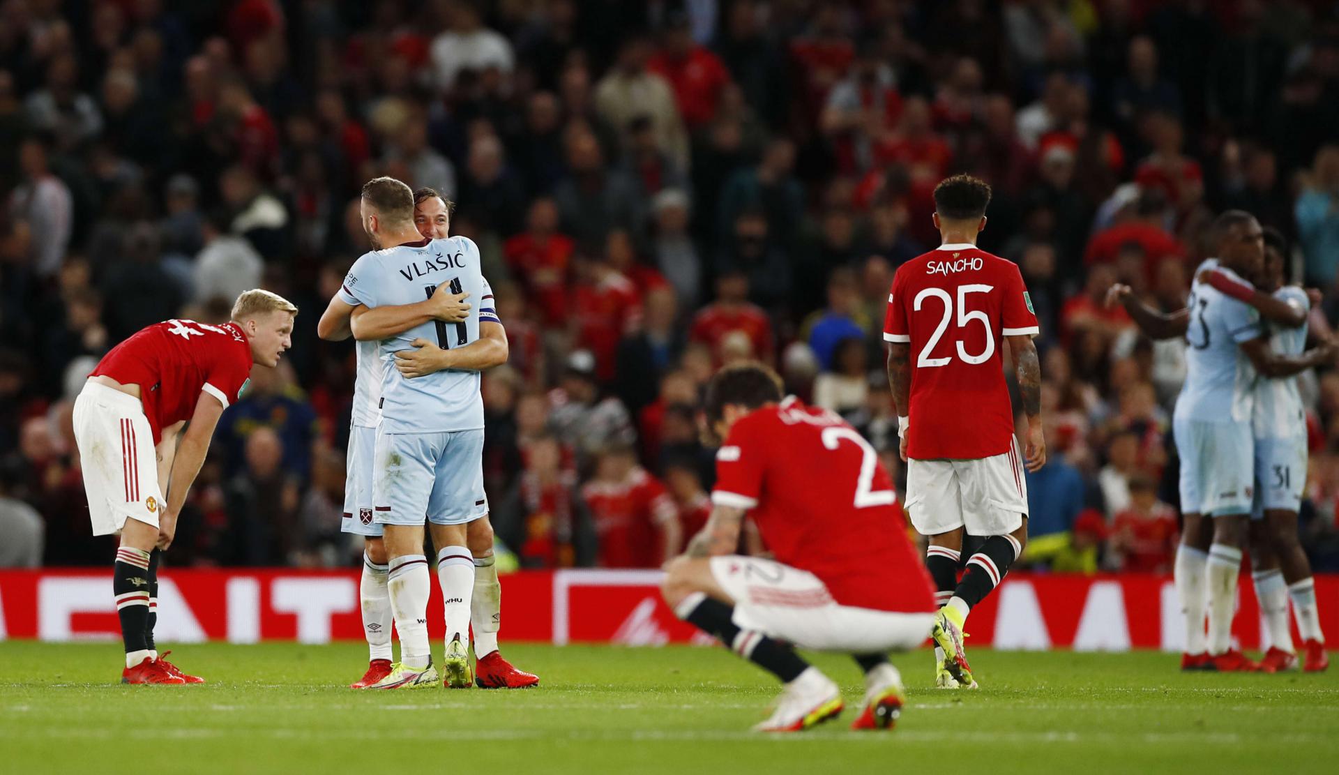 فريق 'المطارق' يحقق المطلوب ويتأهل للدور الرابع مع تشلسي وتوتنهام وارسنال