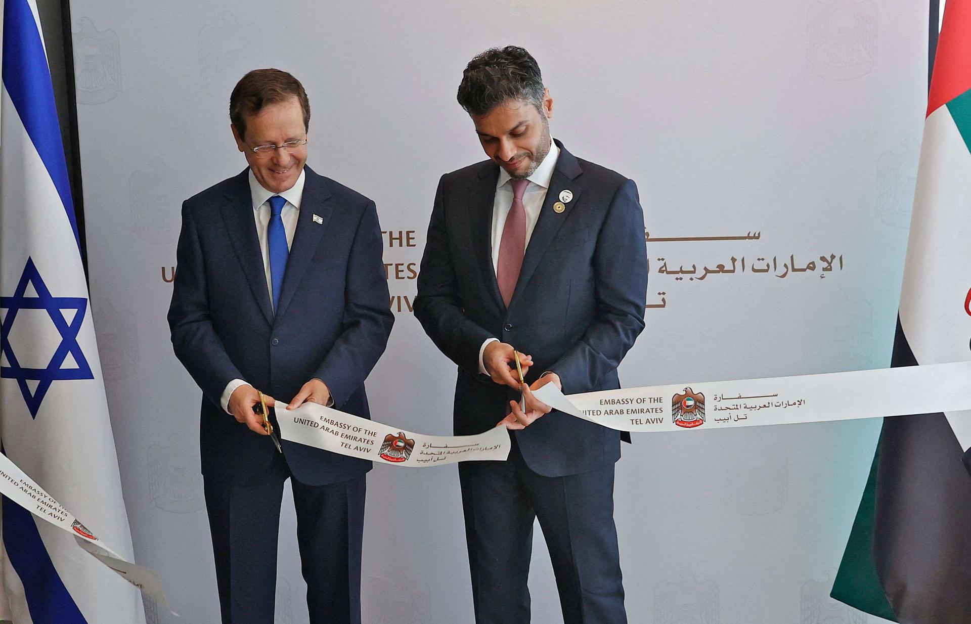 علاقات ثنائية متطورة 