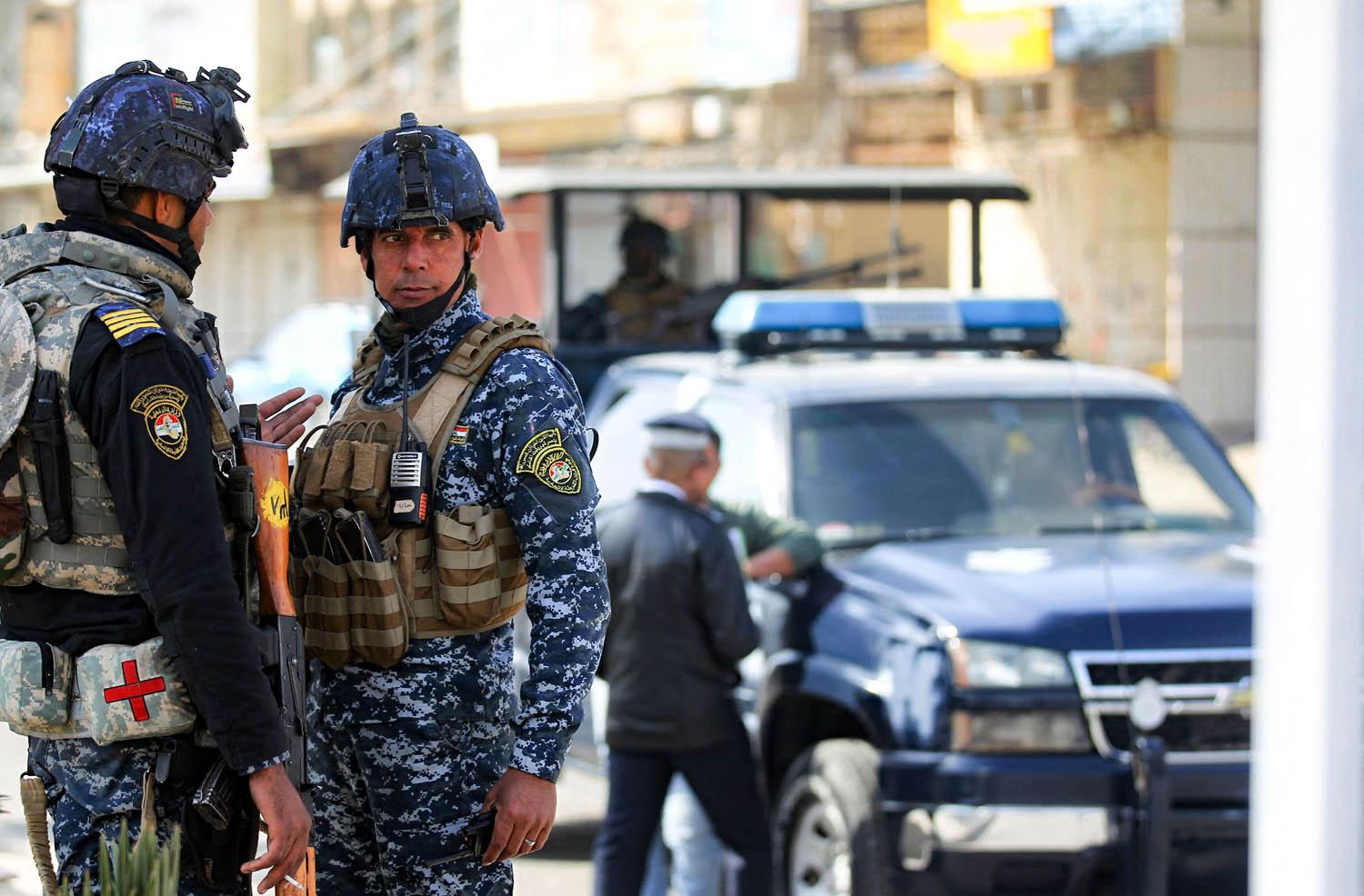 شرطة عراقية في نقطة تفتيش وسط بغداد