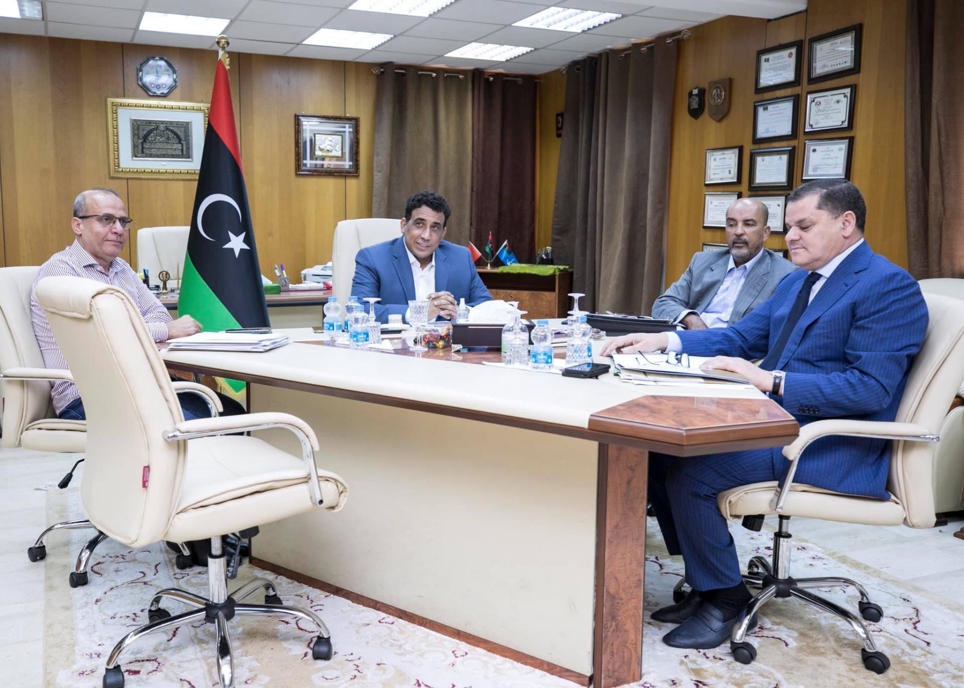 المجلس الرئاسي وحكومة الوحدة الوطنية يتمسكان بـ"الشرعية" حتى اجراء الانتخابات العامة