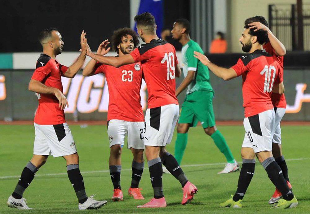 منتخب 'الفراعنة' يسقط الليبي وينتزع منه الصدارة من حسابه على تويتر