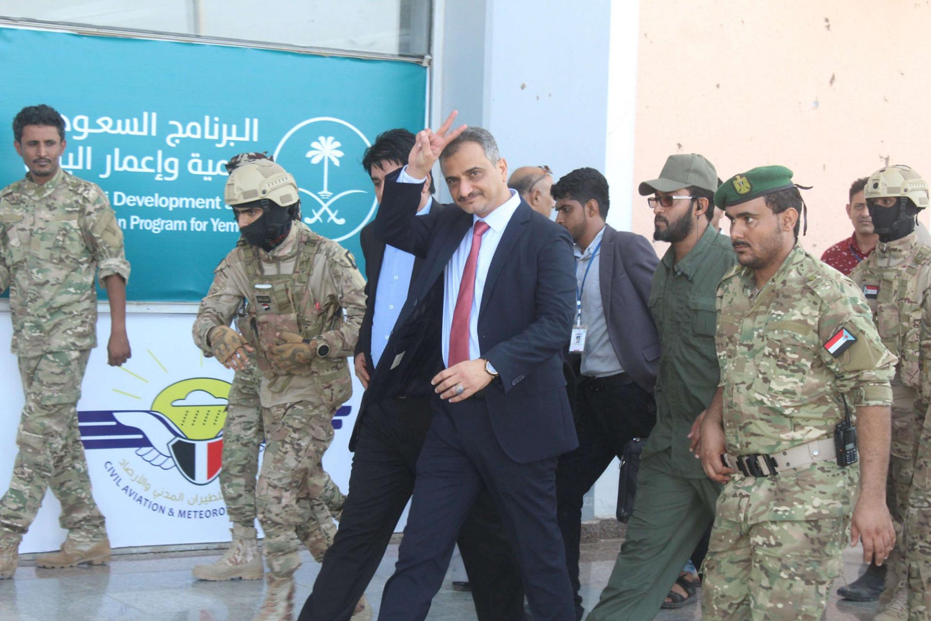 احمد لملس يفقد ثلاثة من مرافقيه