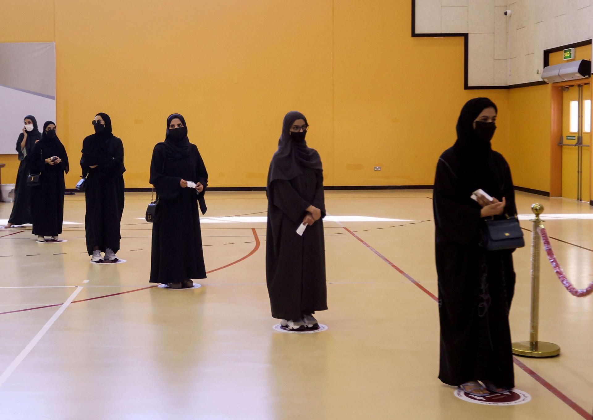 أكثر من 12 امرأة ترشحن لانتخابات مجلس الشورى لم تفز اي من هنّ