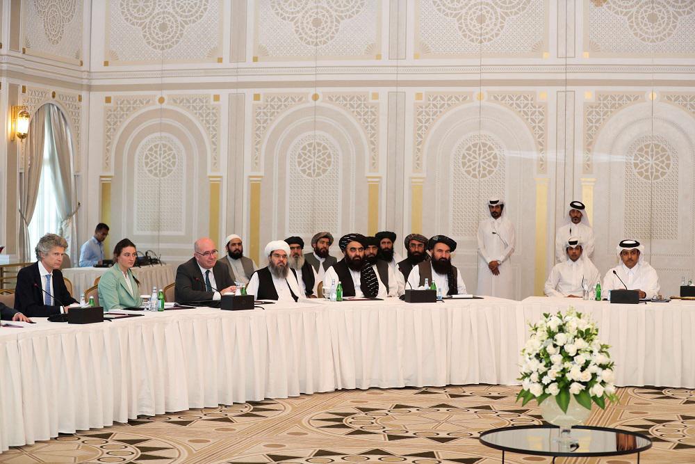 طالبان ترخي الحبل للحوار مع الغرب بينما تواجه سلطتها وضعا ماليا صعبا