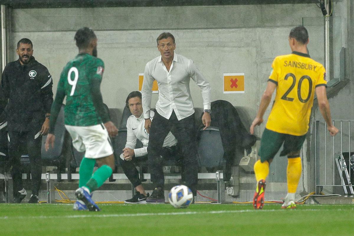 المنتخب 'الاخضر' السعودي في الصدارة بفارق ثلاث عن أستراليا الوصيفة