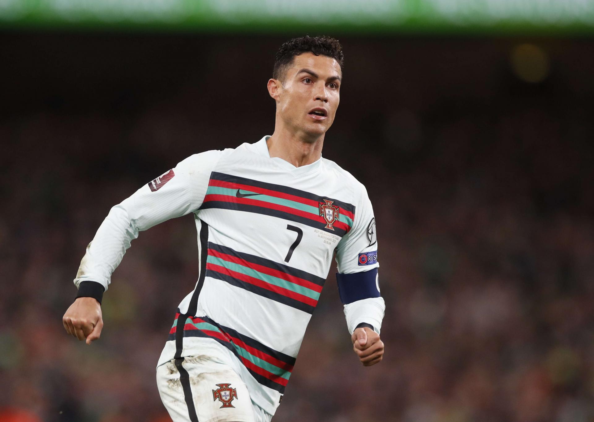 المنتخب البرتغالي يعول على تألق رونالدو لتفادي الملحق الاوروبي 