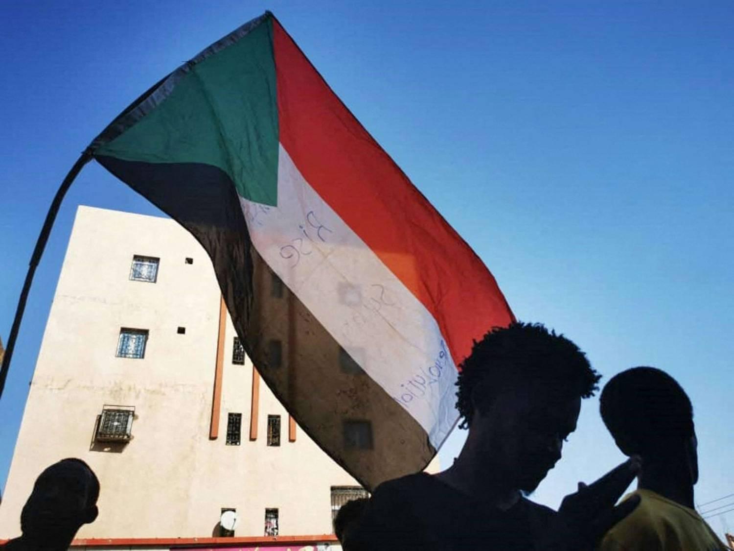 أزمة قد ترجع السودان إلى الصفر