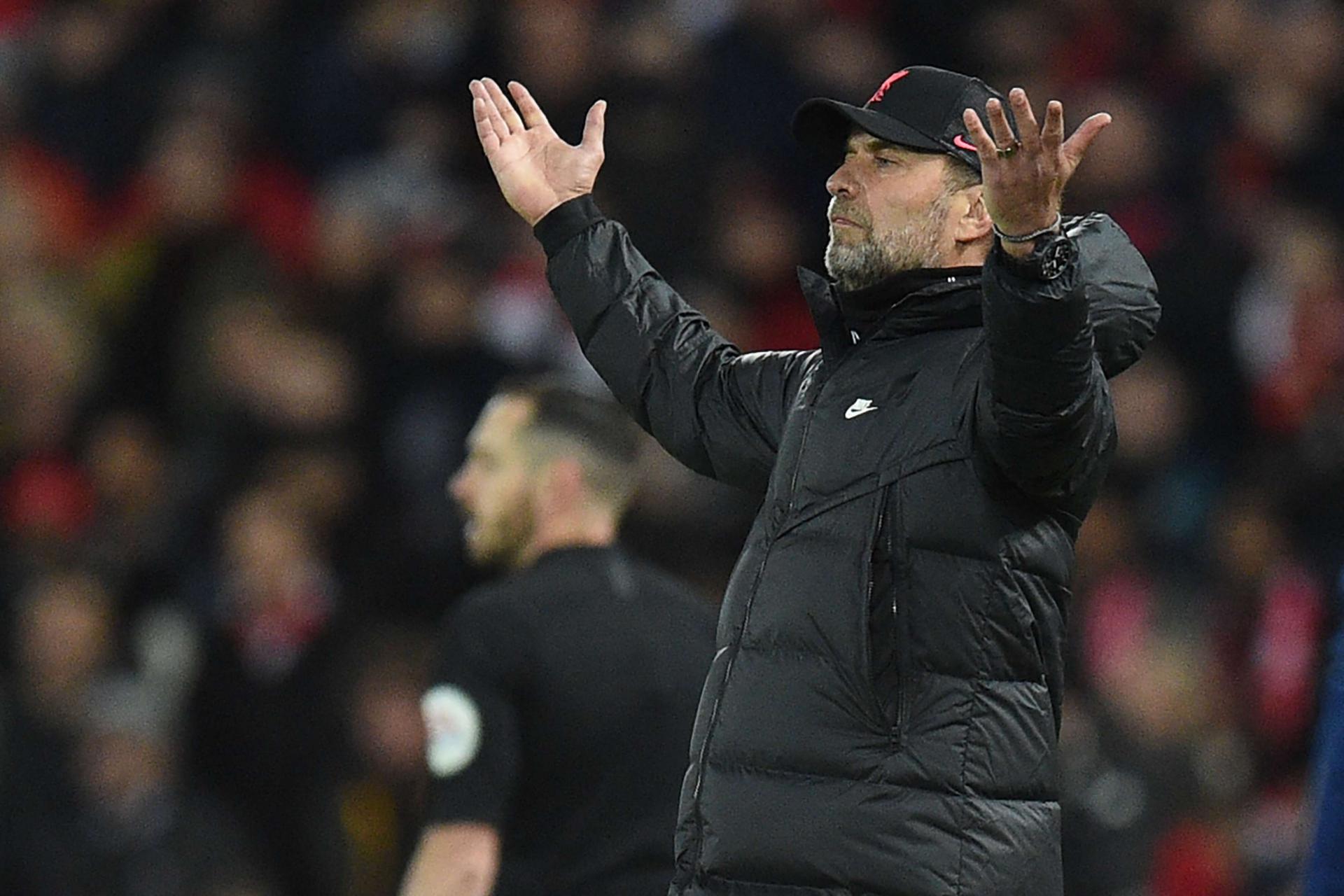 مدرب ليفربول 'المنتشي' يرفض توقف المباريات بسبب كورونا