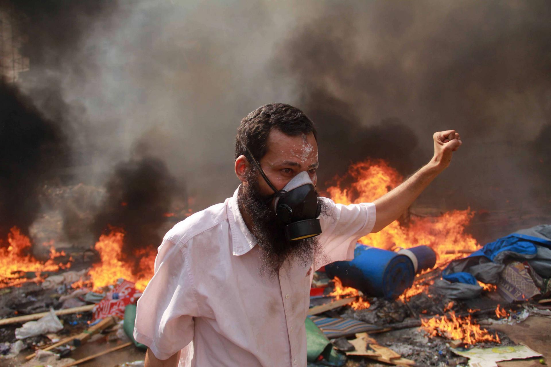 النار التي اشعلها الاخوان تعود عليهم انقساما وضعفا