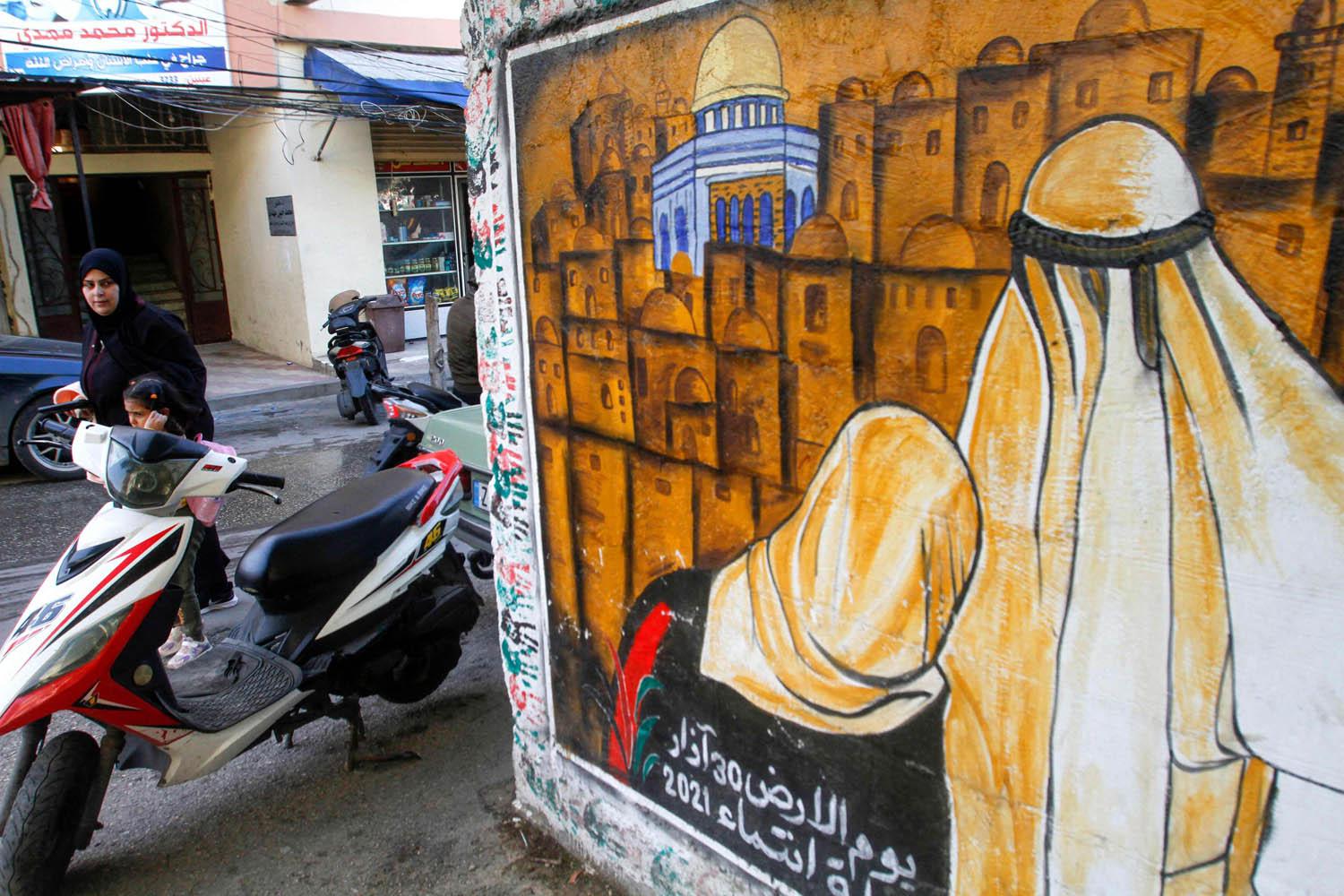 جدارية عن القدس في مخيم برج الشمالي في لبنان