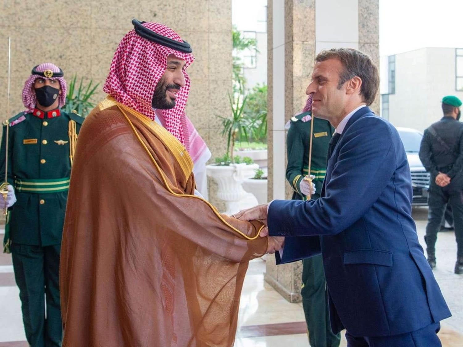 ولي العهد السعودي الأمير محمد بن سلمان يستقبل الرئيس الفرنسي 
