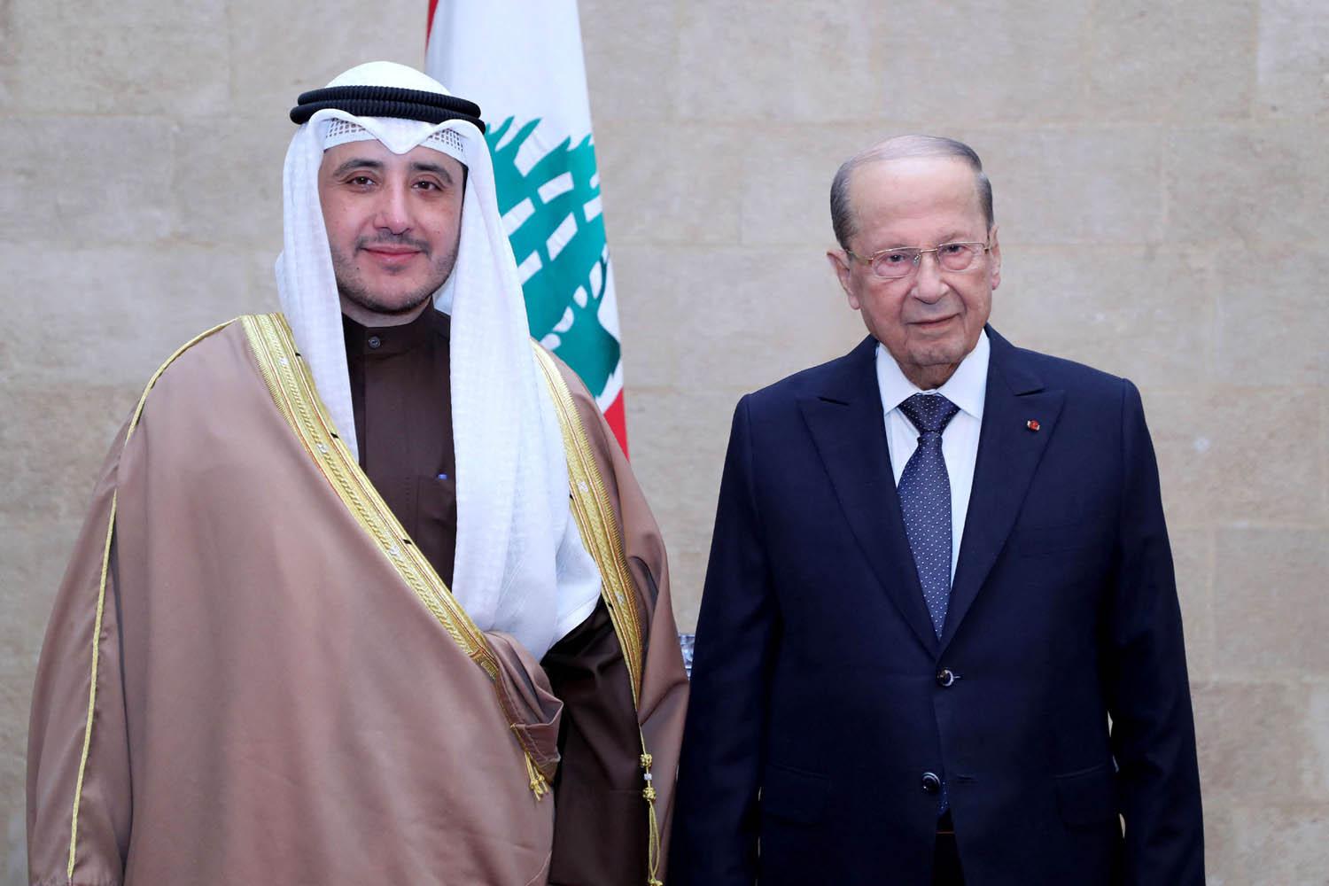 الرئيس اللبناني ميشال عون يستقبل وزير الخارجية الكويتي أحمد ناصر المحمد الصباح