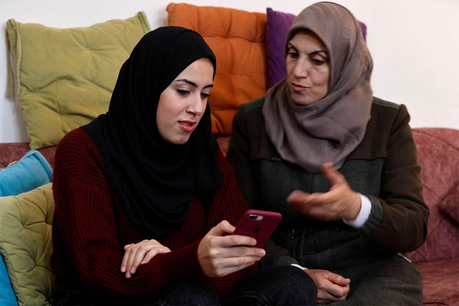 War haunts Palestinian students