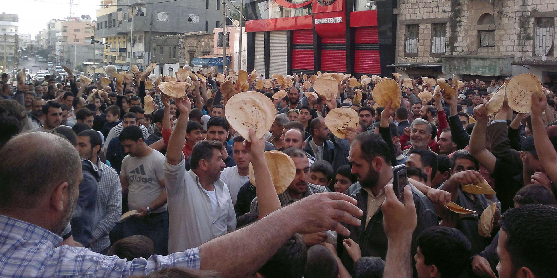 الرغيف أولا