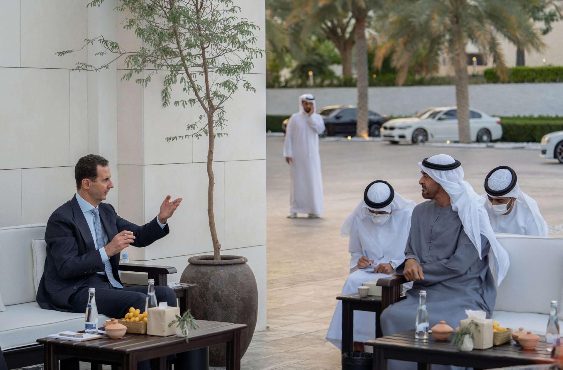 الإمارات تقود جهود إعادة سوريا إلى جامعة الدول العربية