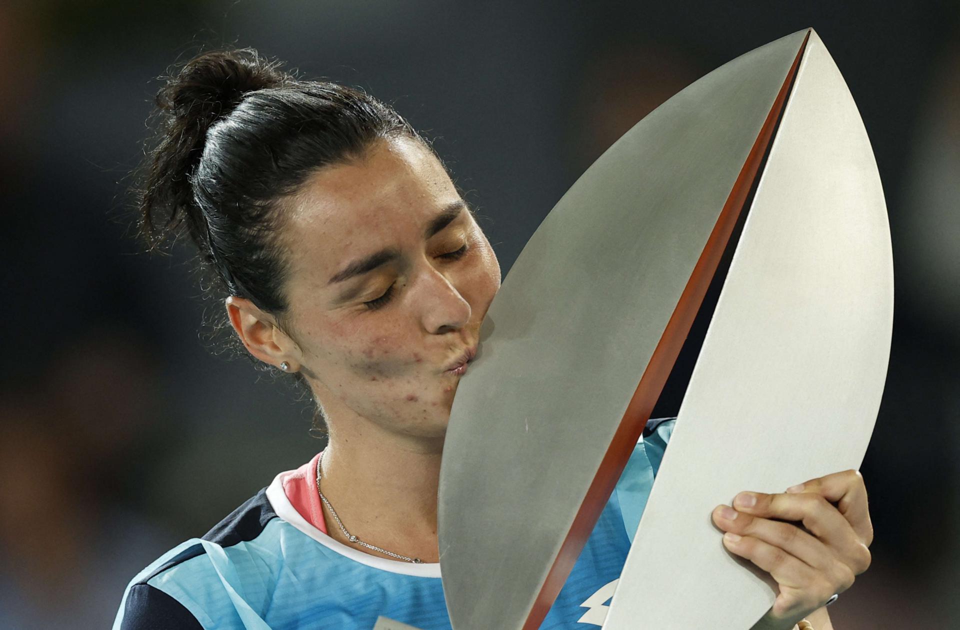 لاعبة التنس التونسية تحقق اللقب الثاني في مسيرتها