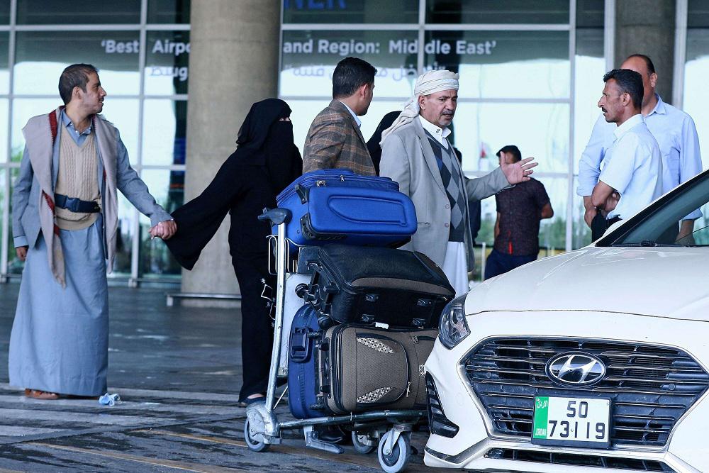 استئناف الرحلات الجوية من مطار صنعاء تطور يحفز تمديد هدنة الشهرين