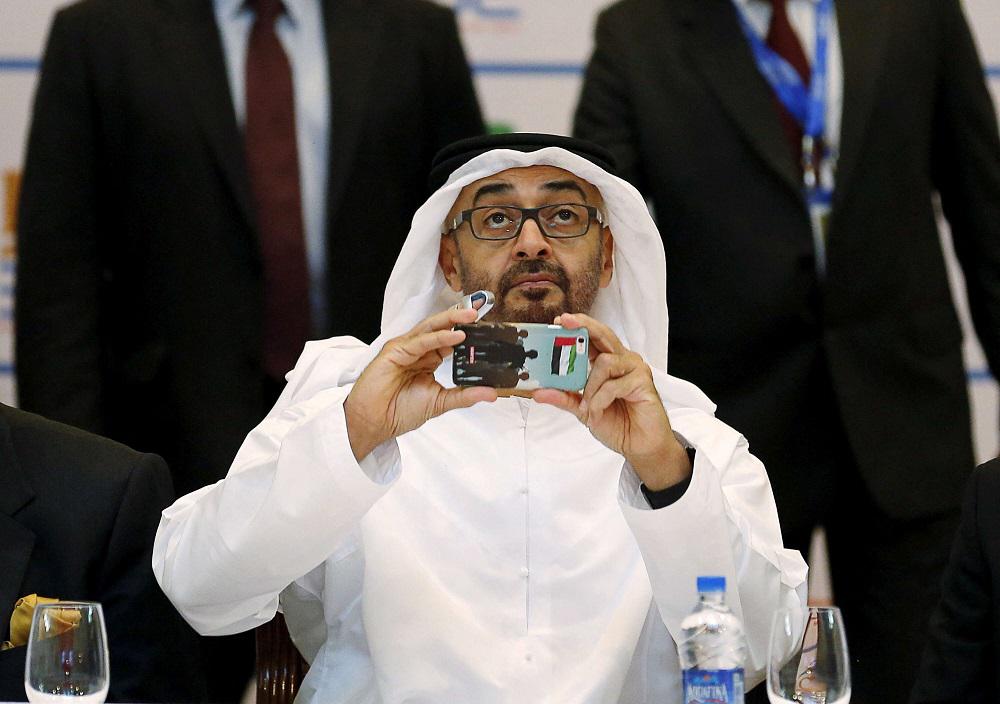 الشيخ محمد بن زايد يؤكد انه سيسعى الى تعزيز مكانة الامارات