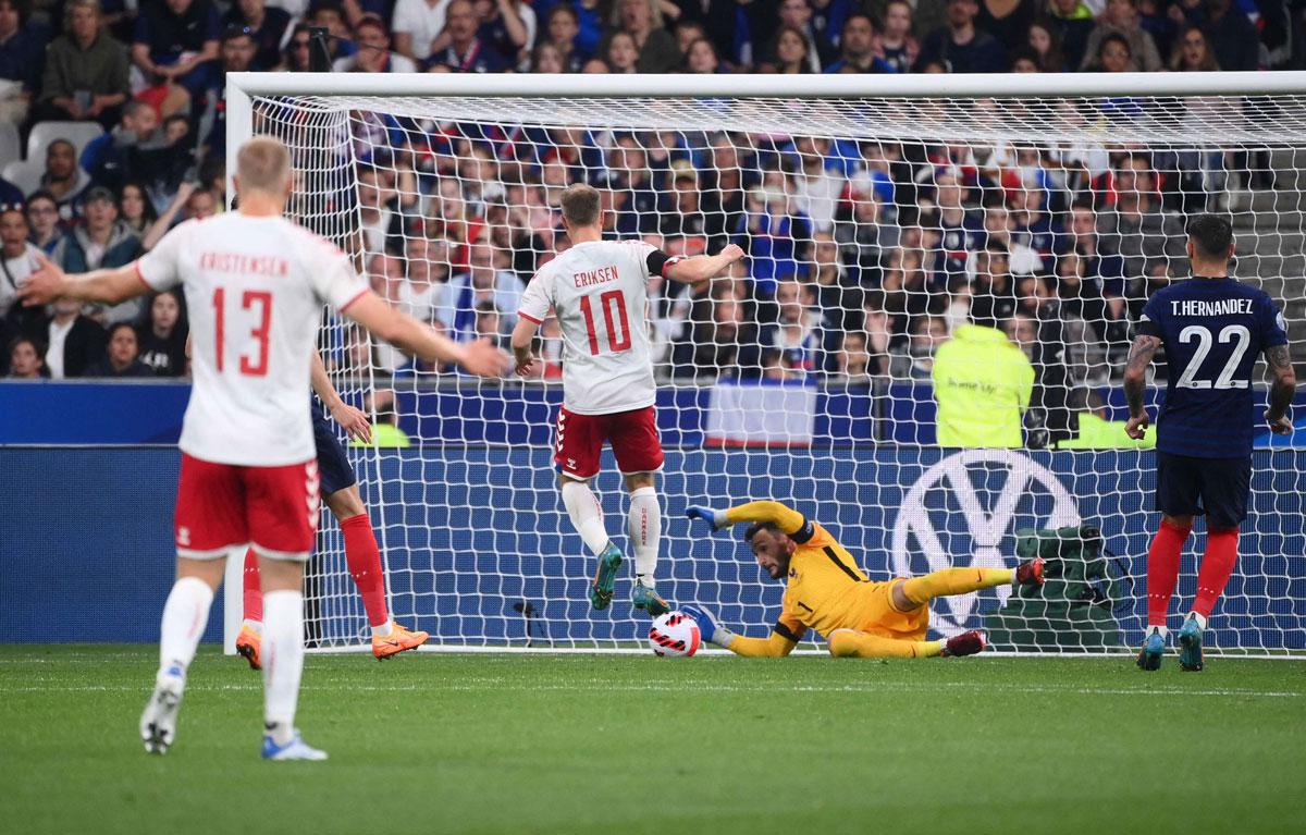 المنتخب الدنماركي يسقط 'الديوك' على ارضه وبين جماهيره