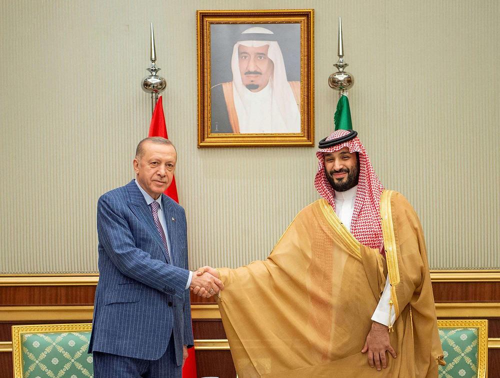 تركيا تسعى لتخفيف التوتر مع عدد من الدول في المنطقة من بينها السعودية