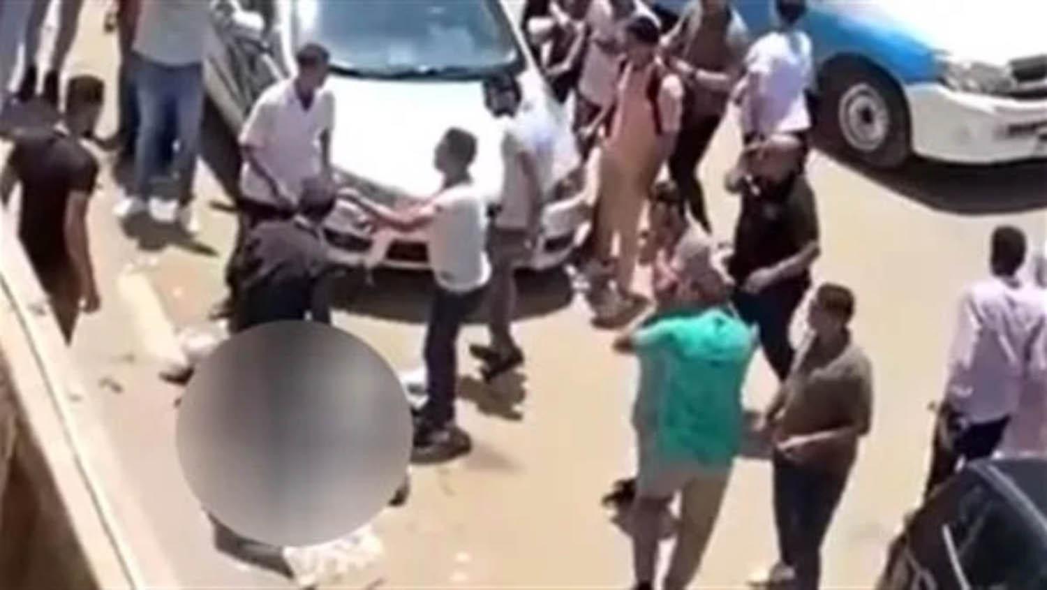 صورة من مقطع فيديو عن قتل فتاة المنصورة