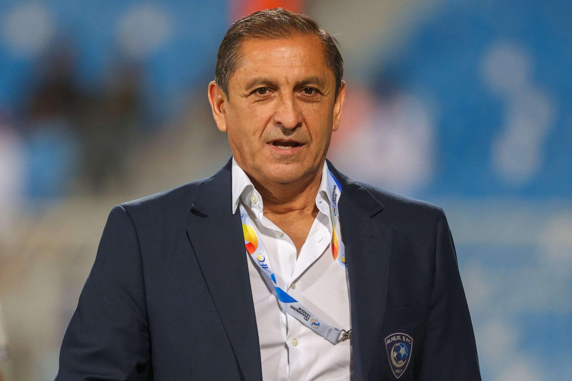 فريق 'الزعيم الهلالي' لحصد المزيد من الالقاب مع مدربه الارجنتيني