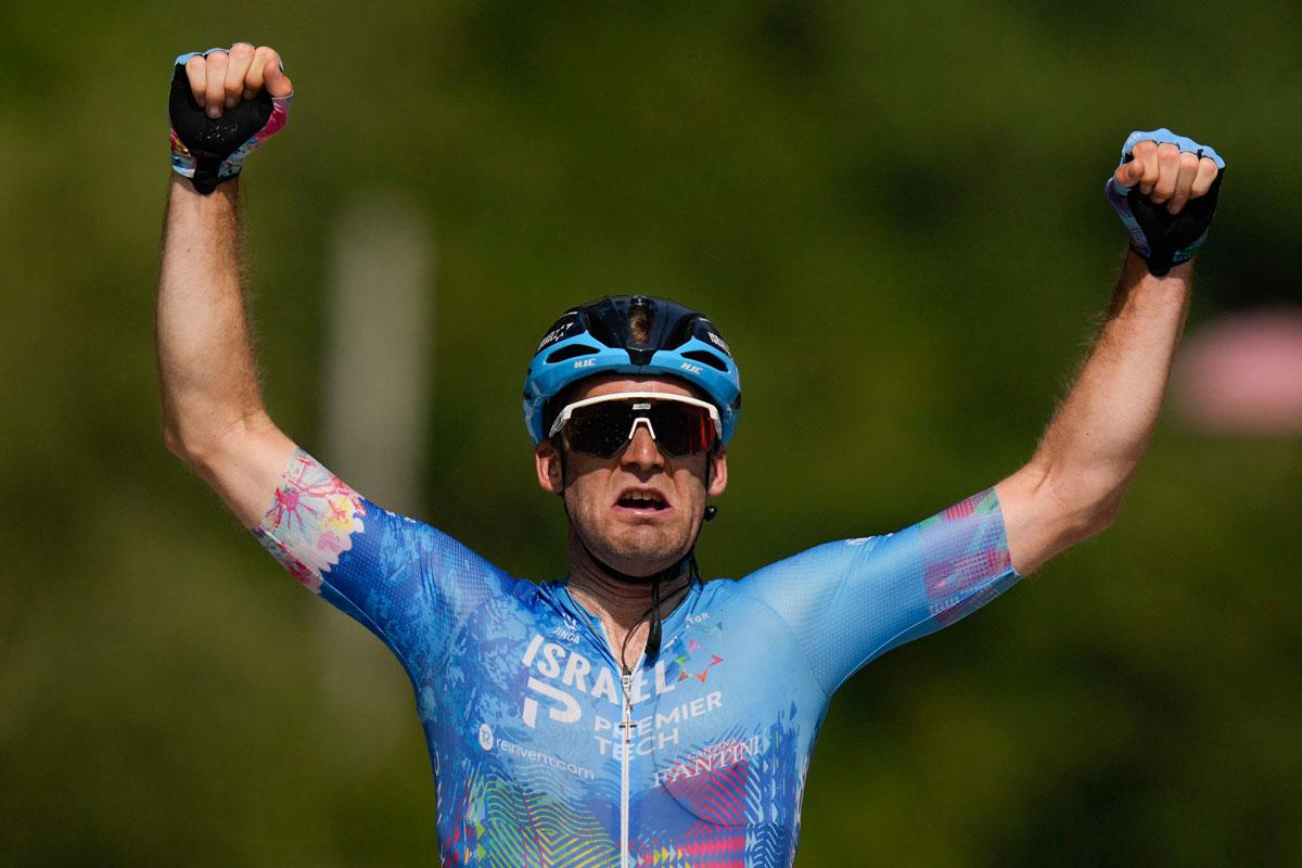 الدراج الكندي يحرز المركز الاول باستخدام كل طاقته