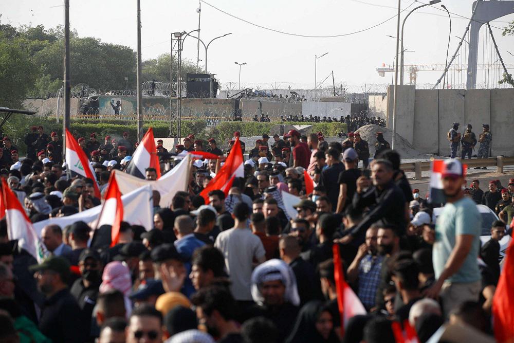 معركة الشارع تحتدم بين انصار الإطار التنسيقي واتباع الصدر
