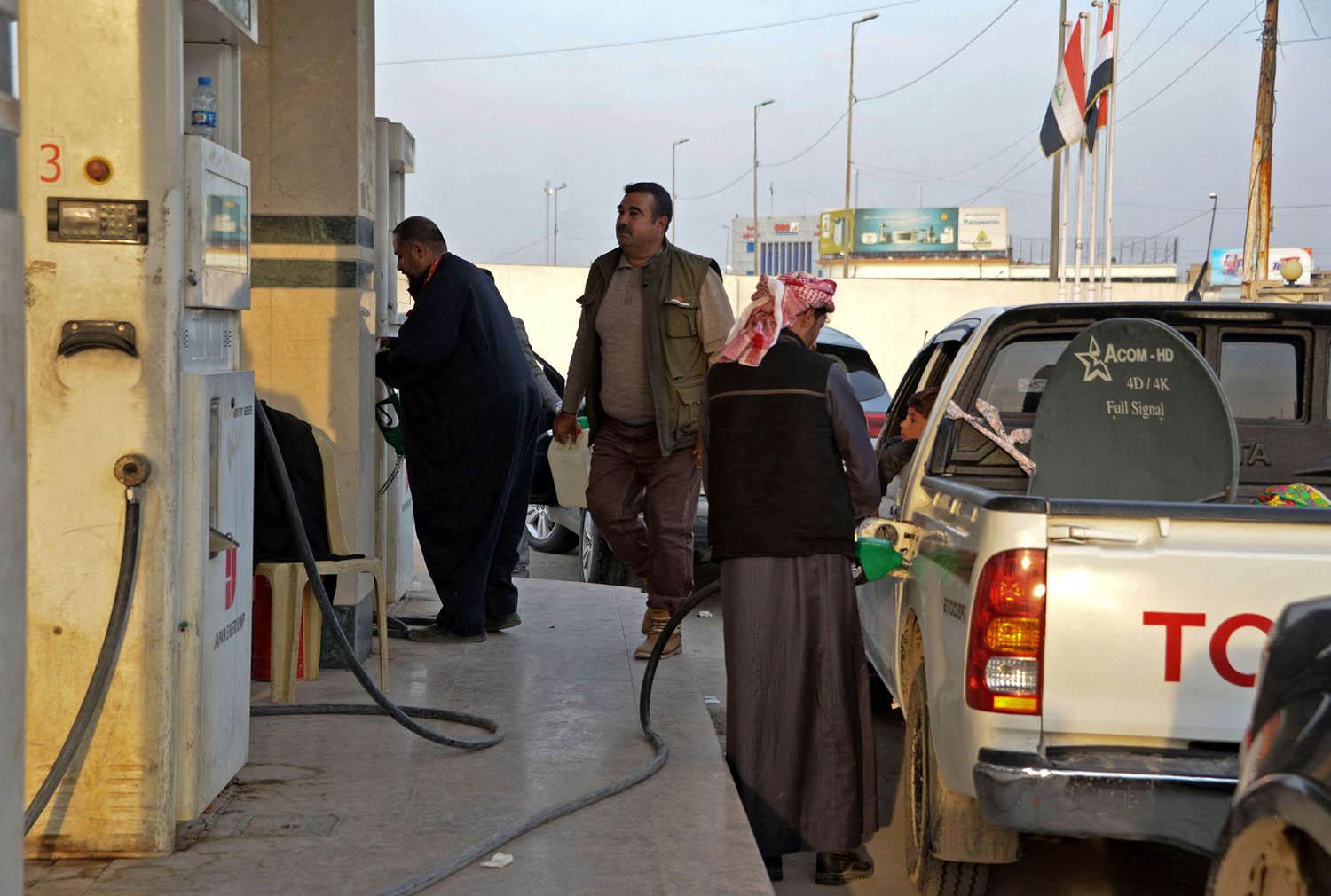محطة تعبئة وقود في الموصل