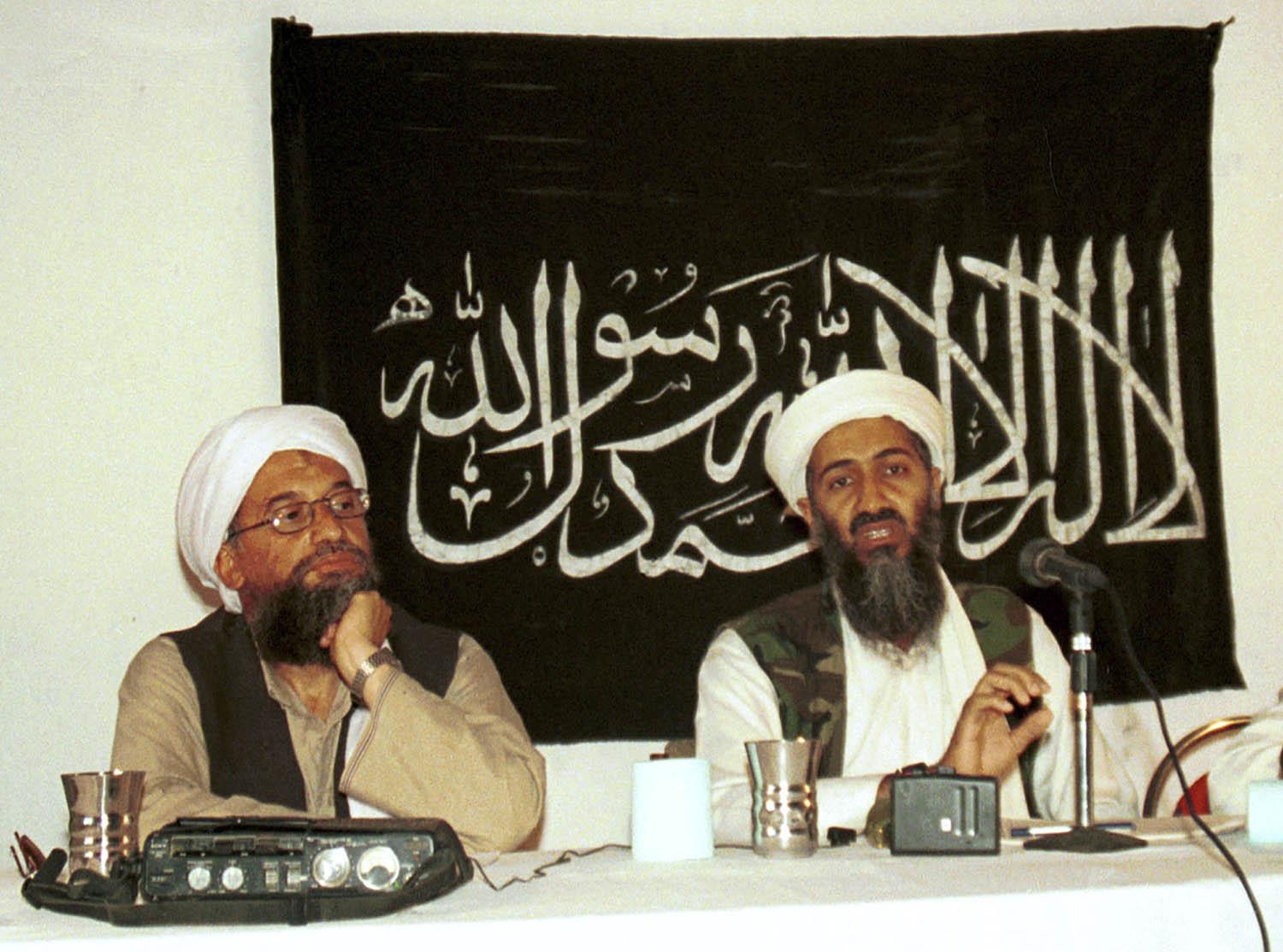 زعيما القاعدة أسامة بن لادن وأيمن الظواهري