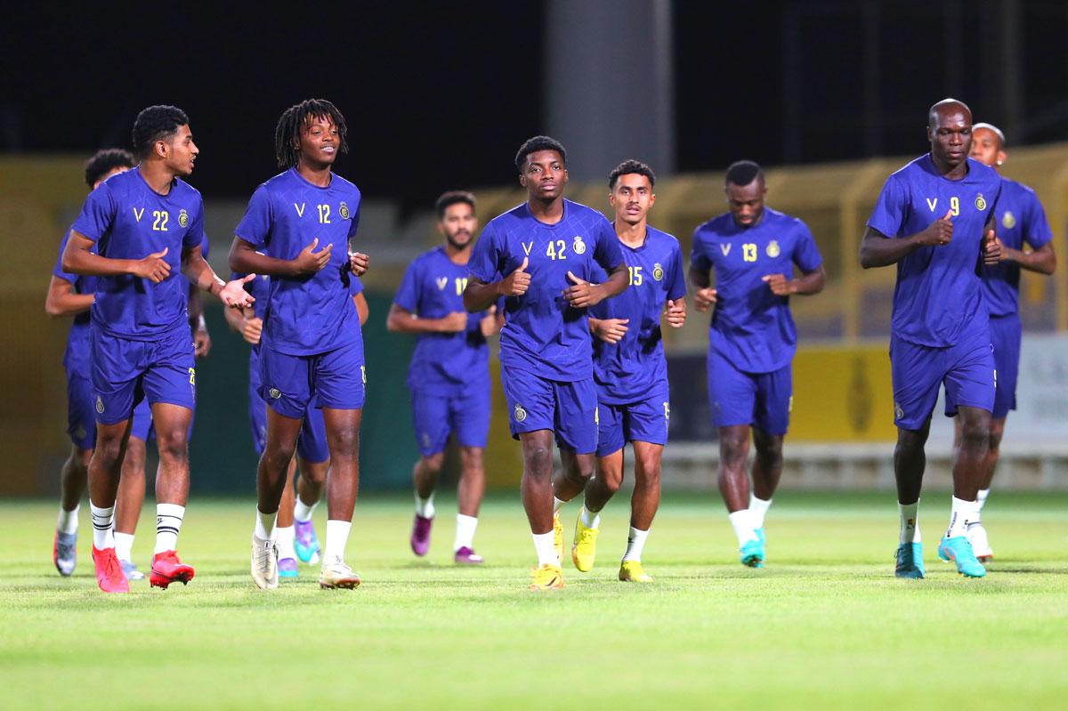 الفريق'العالمي' يبحث عن فوزه الرابع من حسابه على تويتر