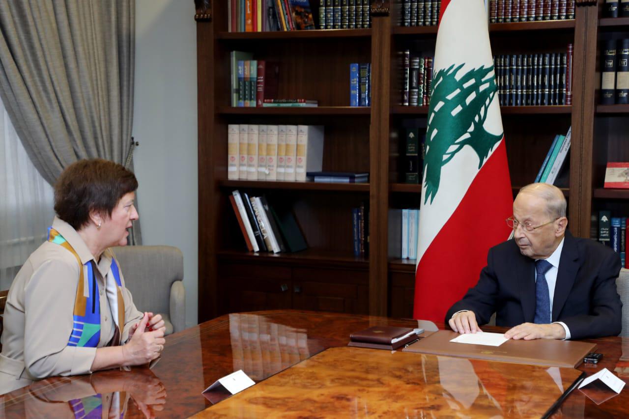 عون يطلع المنسقة الخاصة للأمم المتحدة على تطورات الوضع في لبنان