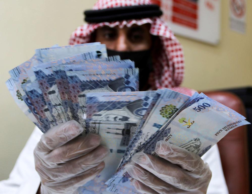 صرف الريال السعودي بمحلات الصرافة بالمملكة