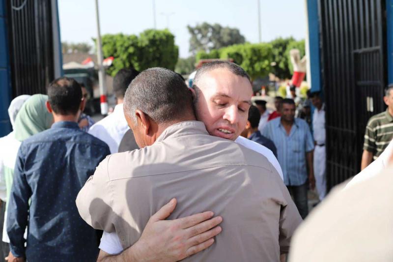 السلطات المصرية أفرجت عن قرابة عن 380 سجين راي منذ اعلان الحوار الوطني 
