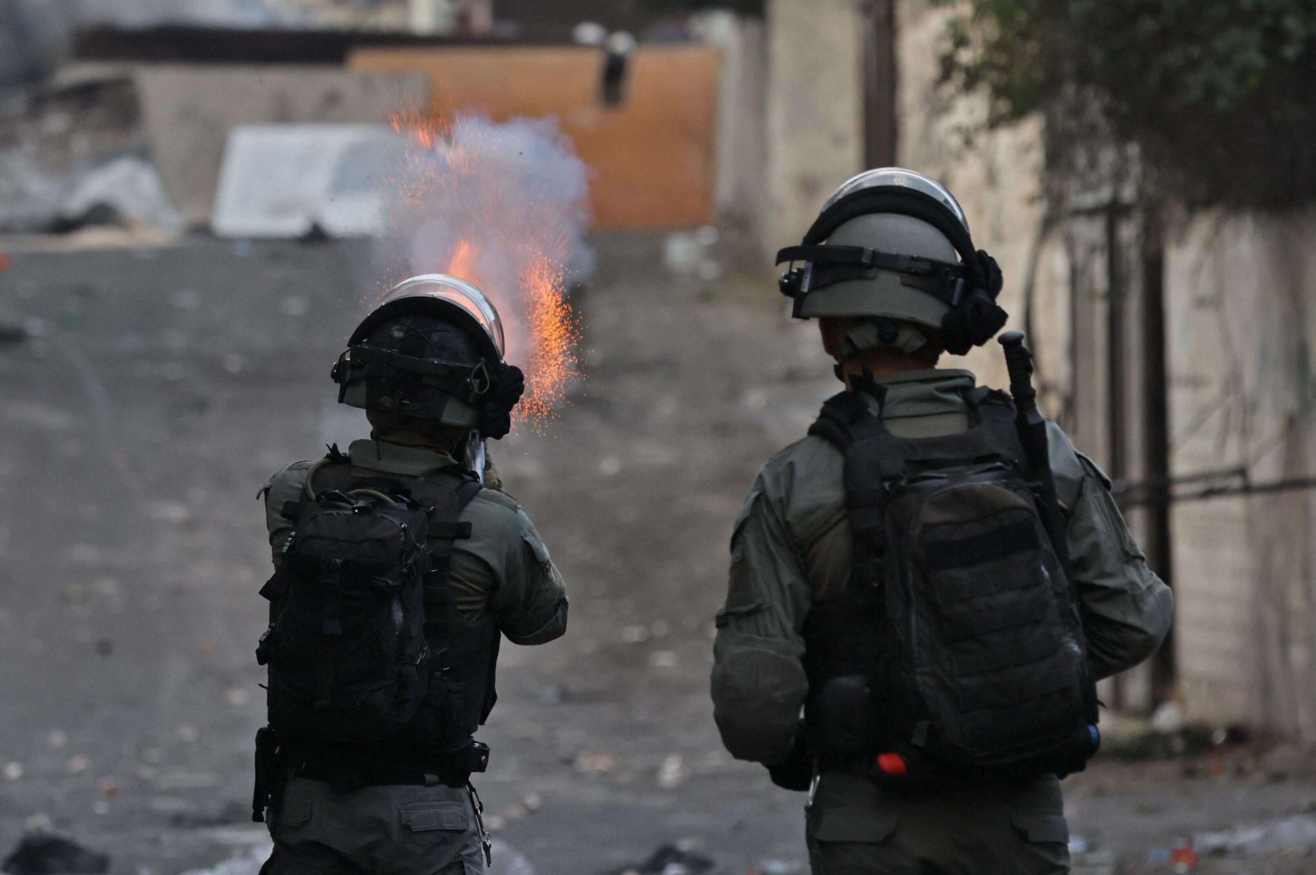 مواجهات مستمرة بين القوات الإسرائيلية والفلسطينيين
