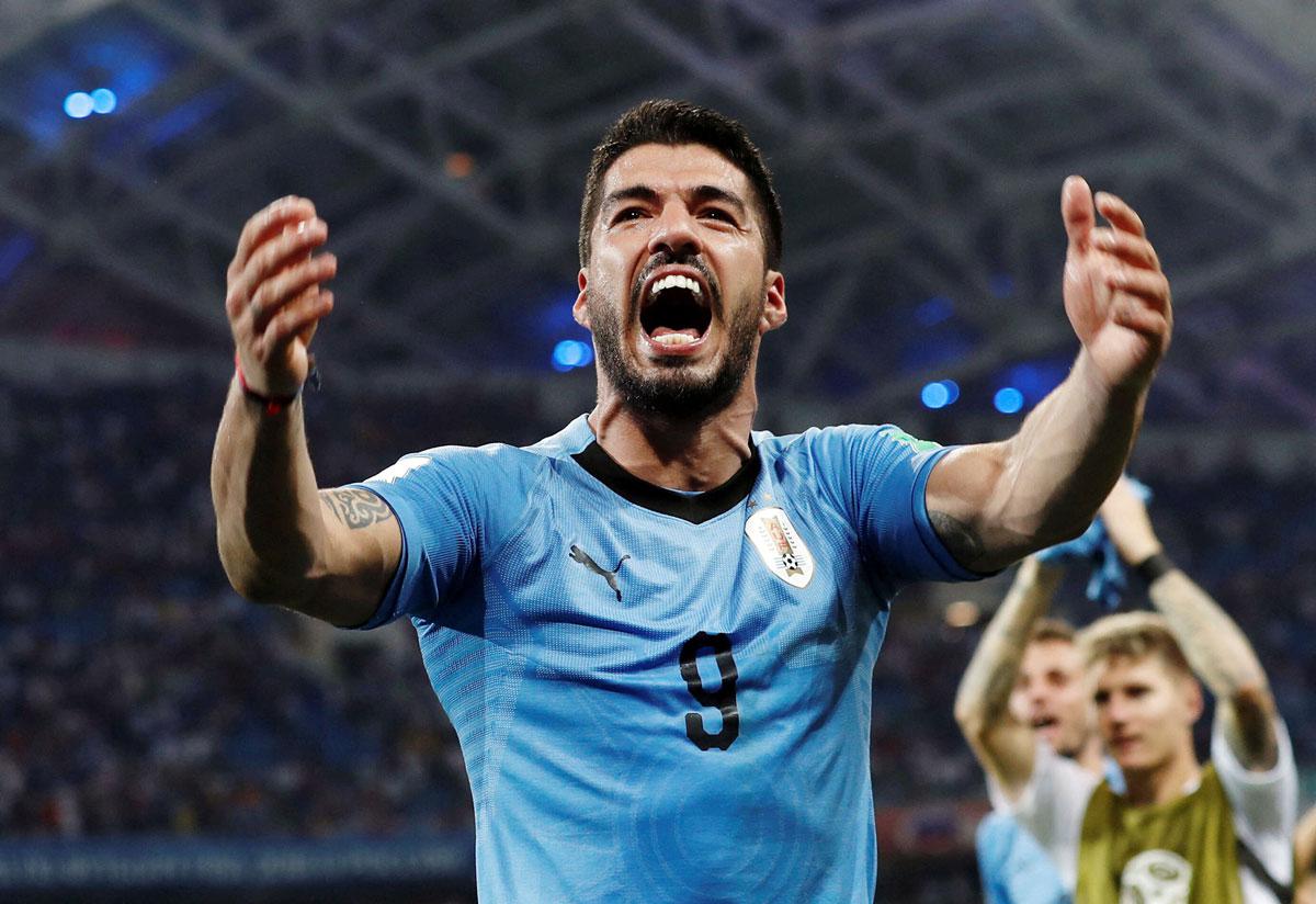 عض سواريس كتف المدافع جورجو كييليني بلا رحمة