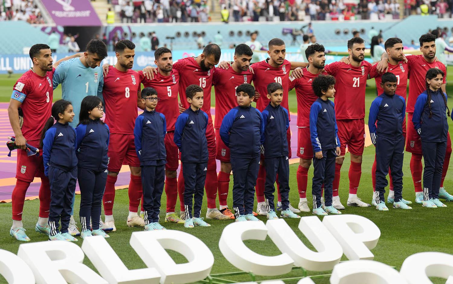الفريق الإيراني يمتنع عن ترديد النشيد الوطني في الدوحة