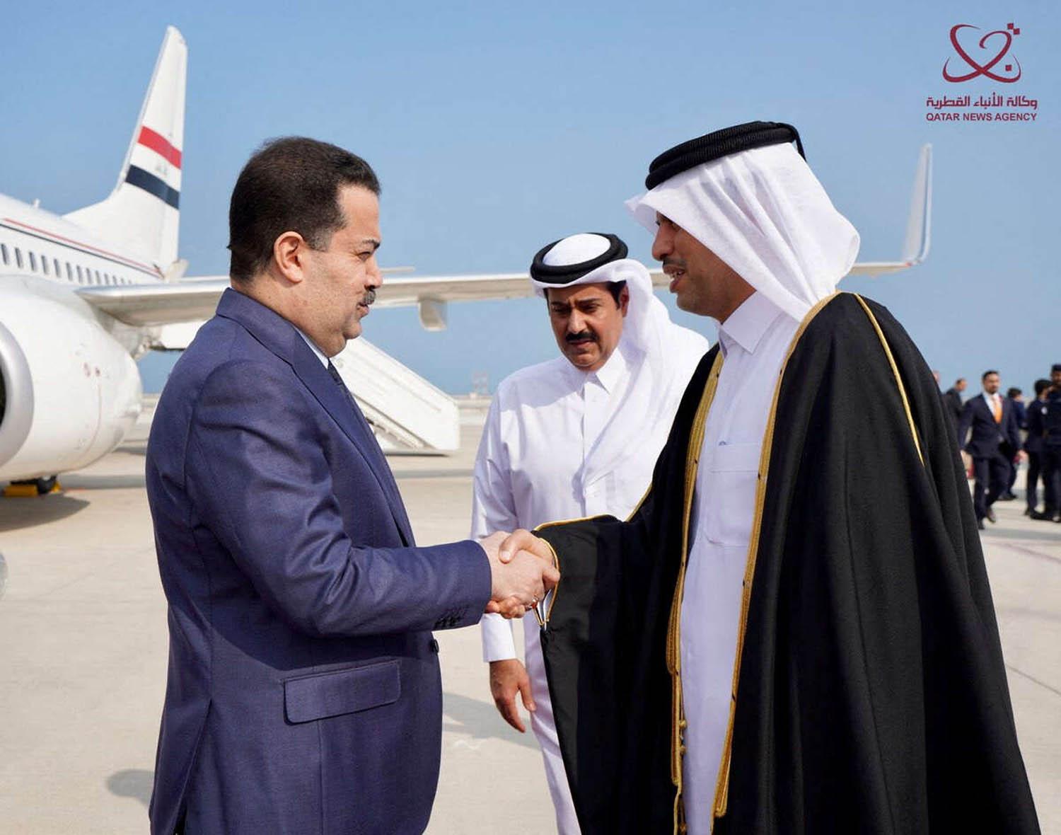 استقبال رئيس الوزراء العراقي محمد شياع السوداني في مطار الدوحة لحضور نهائي كأس العالم