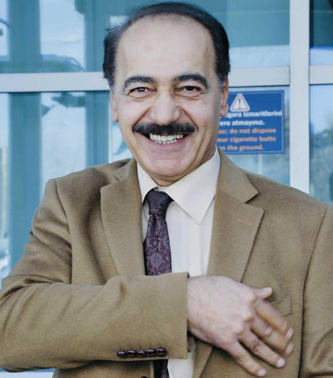 "لست مصلحا ولا رجل دين، أنا كاتب مهموم بالقيم الجمالية"