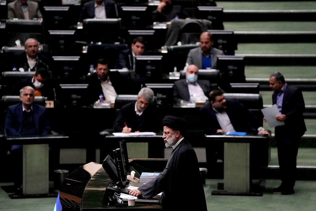 طهران تتهم المدرجين على قائمتها السوداء بدعم الإرهاب والجماعات الإرهابية وتشجيع العنف ضد الشعب الإيراني